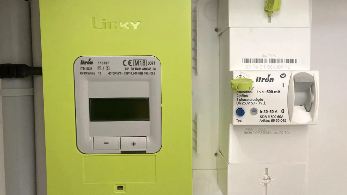 Un compteur électrique Linky dans un logement