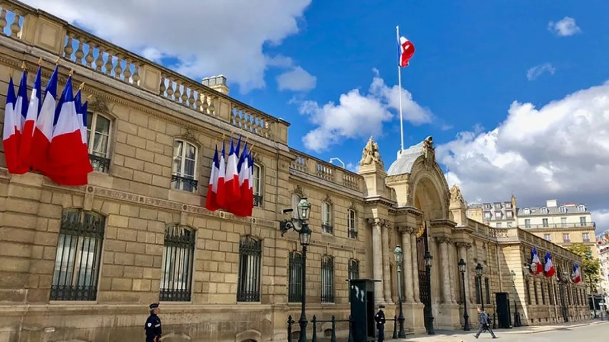 Allocution de Macron : ce dimanche à 20h, chaînes et annonces attendues après les violences