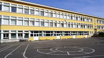 Aubagne : un collégien de 14 ans ouvre le feu au fusil de chasse dans son collège, deux blessés
