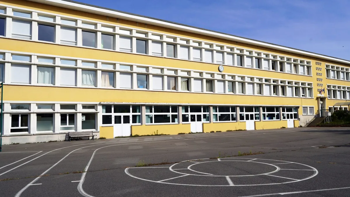 Aubagne : un collégien de 14 ans ouvre le feu au fusil de chasse dans son collège, deux blessés