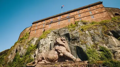 Belfort : 2 mineurs mis en examen et 10 ans de prison encourus après le passage à tabac d'un policier