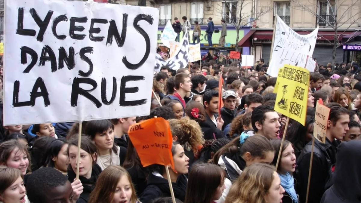 Blocages : 356 lycées perturbés, 30 facs à l'arrêt et Marseille sans transports ce 1er octobre