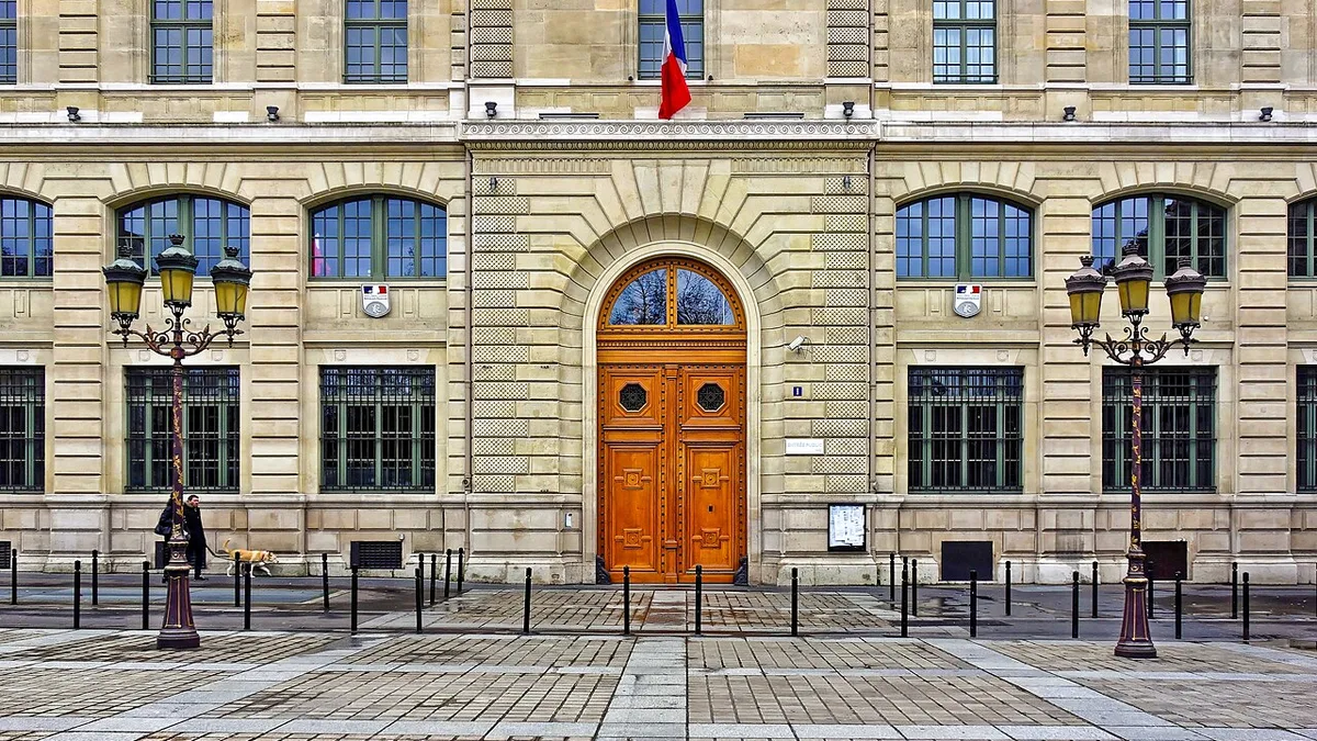Faille PHP : 600 000 serveurs exposés en France, les sites des préfectures et des impôts coupés