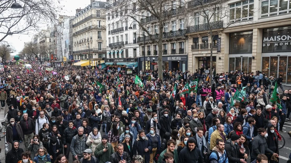 Manifestations : le Conseil d'État tranche, départ 14 h de Bagnolet vers Charenton, 40 stations fermées