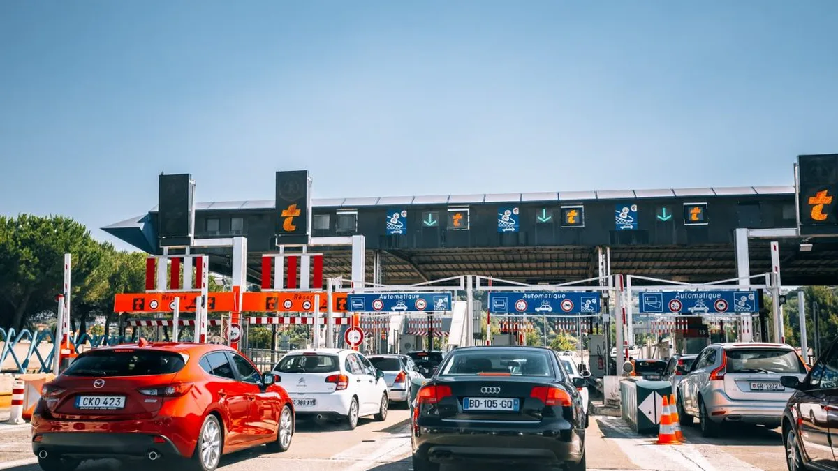 Vignette automobile : 30 à 910 € par an, la proposition choc pour 2030