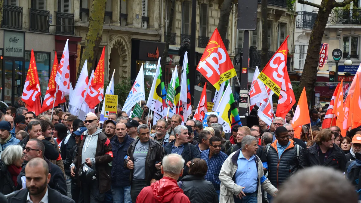 Salaires : 400 000 fonctionnaires mieux payés dès janvier 2027, mais le point d'indice reste gelé