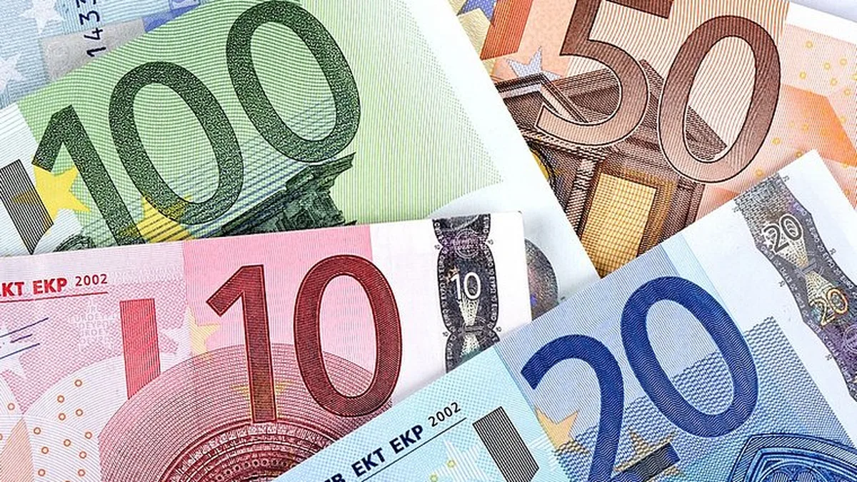 SMIC : revalorisation anticipée au 1er novembre, 15 euros en plus par mois ?