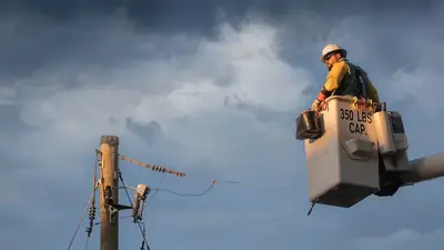 Tempêtes Austen et Boelo : 59 000 foyers encore sans courant dimanche, que faire si vous êtes concerné